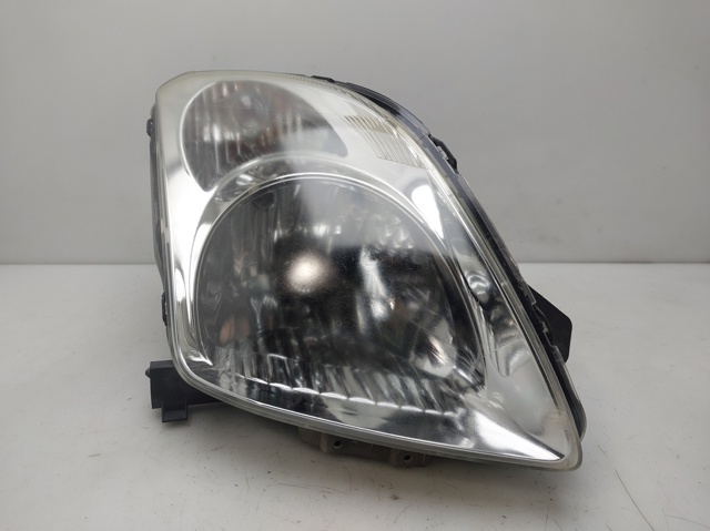 Reflektor prawy 3510062J11 SUZUKI