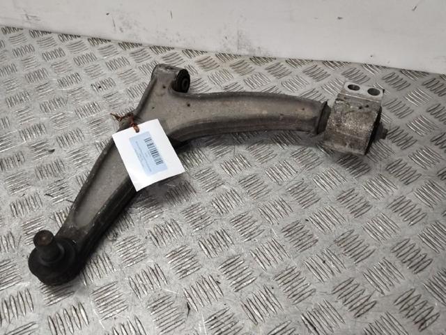 Wahacz zawieszenia przedniego dolny prawy 352052 OPEL