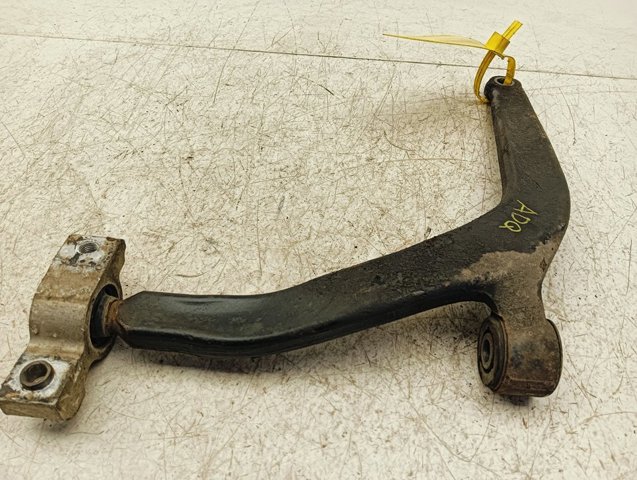 Wahacz zawieszenia przedniego dolny lewy 3520C0 PEUGEOT