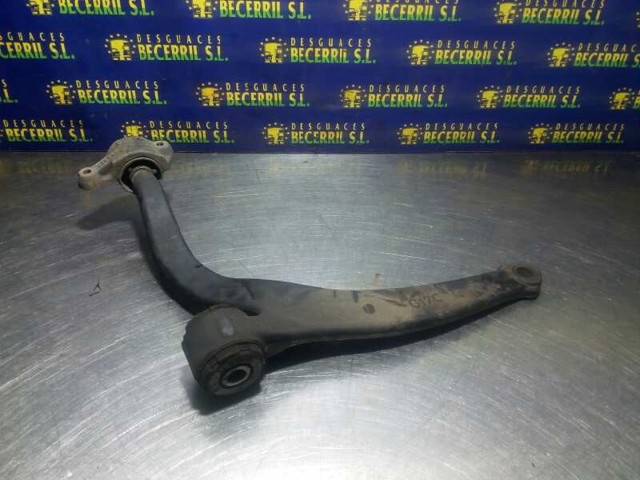Wahacz zawieszenia przedniego dolny lewy Peugeot 605 6B