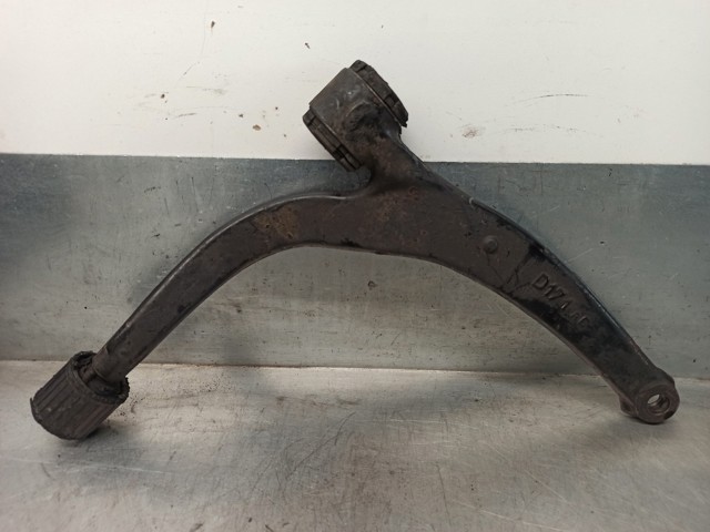 Wahacz zawieszenia przedniego dolny lewy 3520K6 PEUGEOT