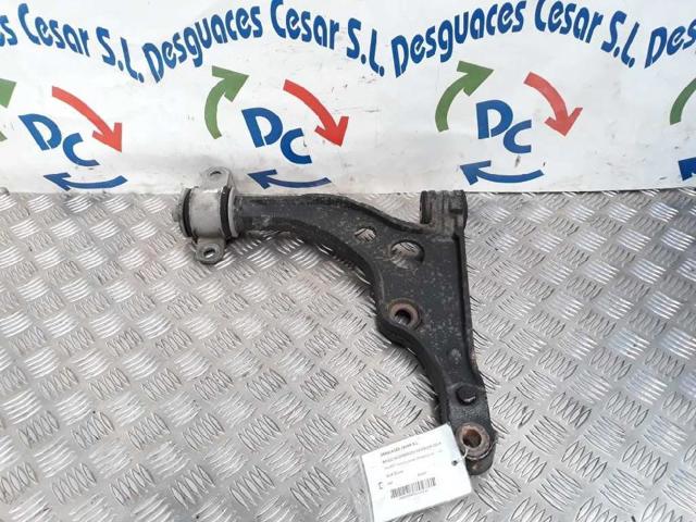 Wahacz zawieszenia przedniego dolny lewy 3520N3 PEUGEOT