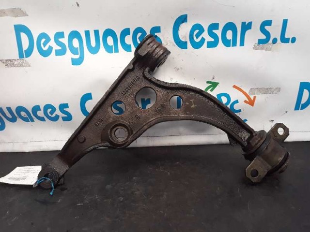Wahacz zawieszenia przedniego dolny lewy 3520N3 PEUGEOT