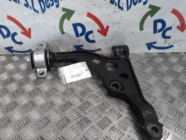 Wahacz zawieszenia przedniego dolny lewy 3520N3 PEUGEOT