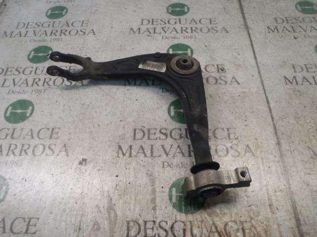 Wahacz zawieszenia przedniego dolny lewy 3520N6 PEUGEOT
