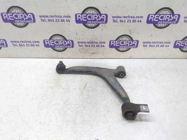 Wahacz zawieszenia przedniego dolny lewy 3520V3 PEUGEOT