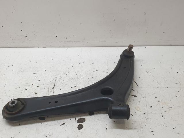 Wahacz zawieszenia przedniego dolny lewy 3520X9 PEUGEOT