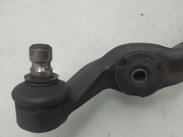 Wahacz zawieszenia przedniego dolny prawy 352134 PEUGEOT