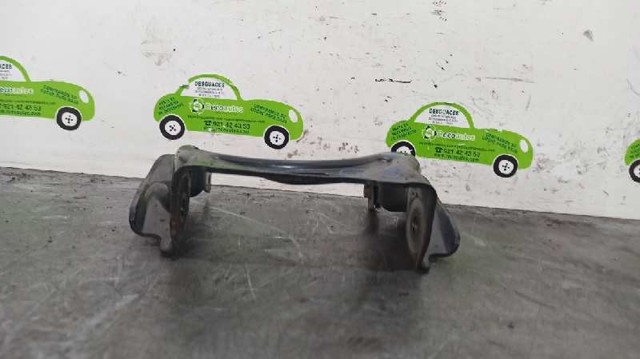 Wahacz zawieszenia przedniego prawy górny Peugeot 407 6E