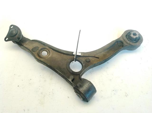 Wahacz zawieszenia przedniego dolny prawy 3521P1 PEUGEOT