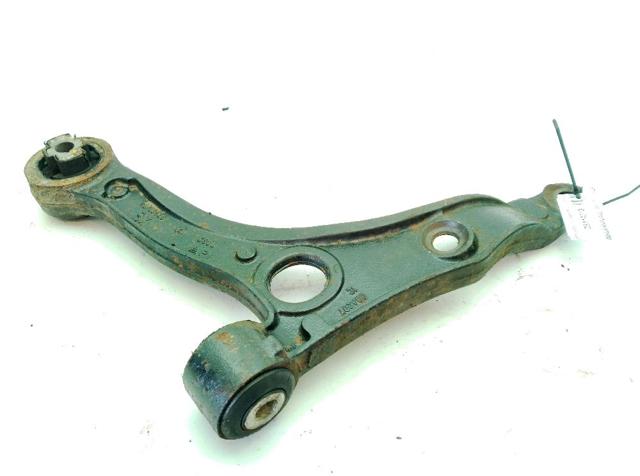 Wahacz zawieszenia przedniego dolny prawy 3521P1 PEUGEOT