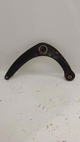 Wahacz zawieszenia przedniego dolny prawy 3521P3 PEUGEOT