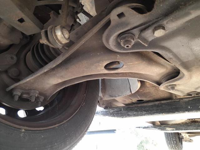 Wahacz zawieszenia przedniego dolny prawy 3521R2 PEUGEOT