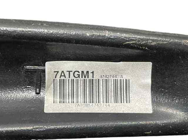 Wahacz zawieszenia przedniego dolny prawy 3521R3 PEUGEOT