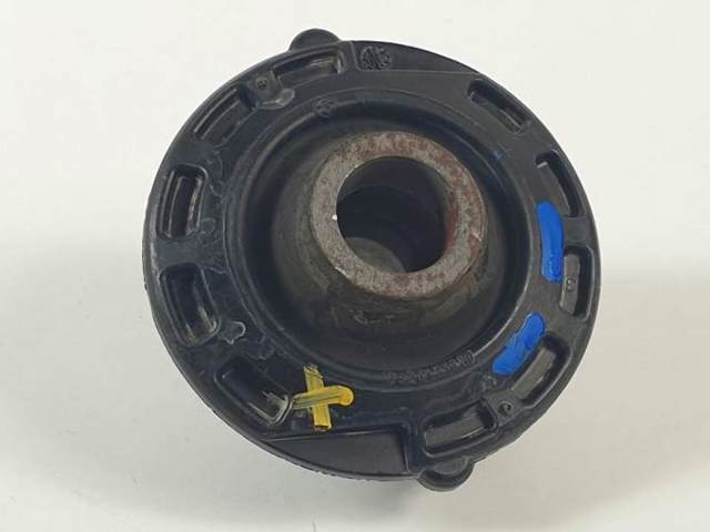 Silentblock przedniego wahacza dolnego 352398 PEUGEOT