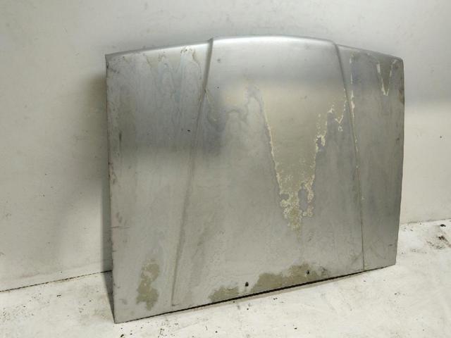 Maska silnika Volvo 740 744