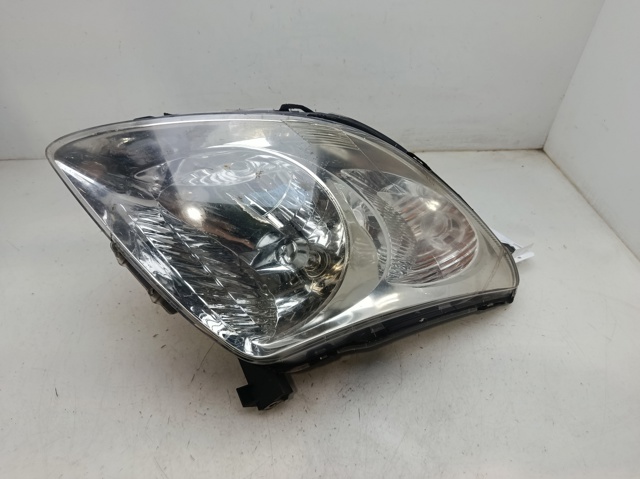 Reflektor lewy 3530062J11 SUZUKI