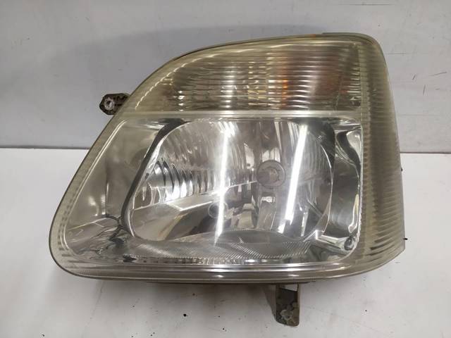 Reflektor prawy 3530084E00 SUZUKI