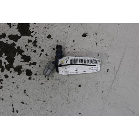 Wtryskiwacz paliwa 353102B000 HYUNDAI