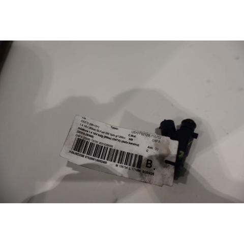 Wtryskiwacz paliwa 353102B000 HYUNDAI