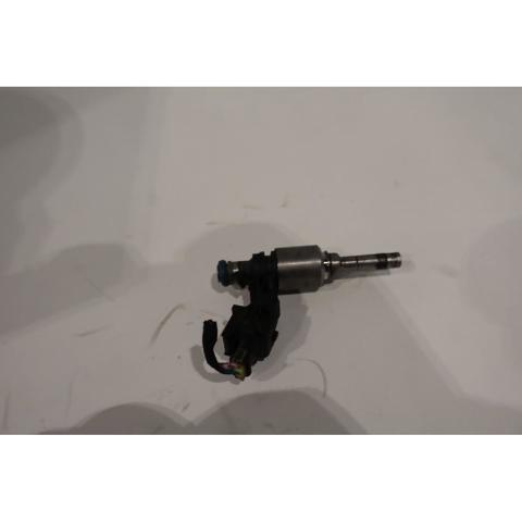 Wtryskiwacz paliwa 353102B110 HYUNDAI
