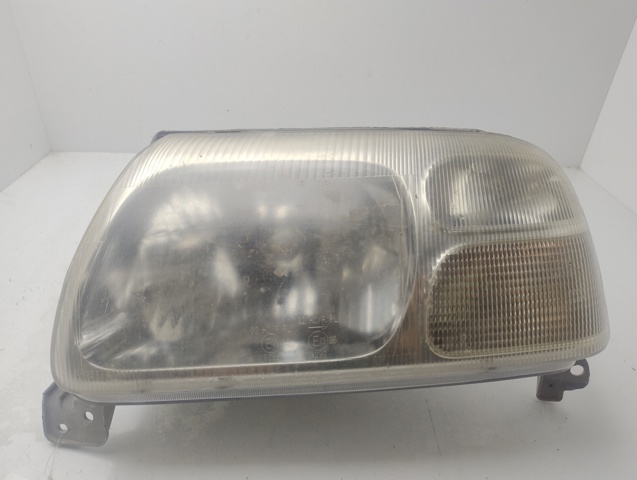 Reflektor lewy 3532065D21000 SUZUKI