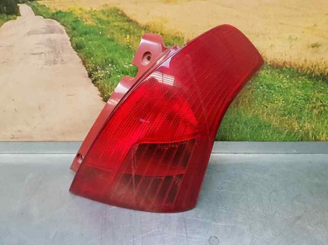 Lampa zespolona tylna prawa 3565062J00000 SUZUKI