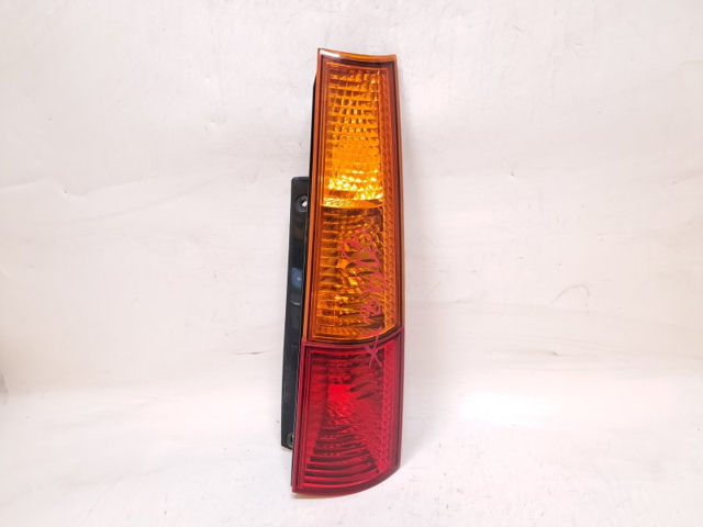 Lampa zespolona tylna prawa 3565086G00000 SUZUKI
