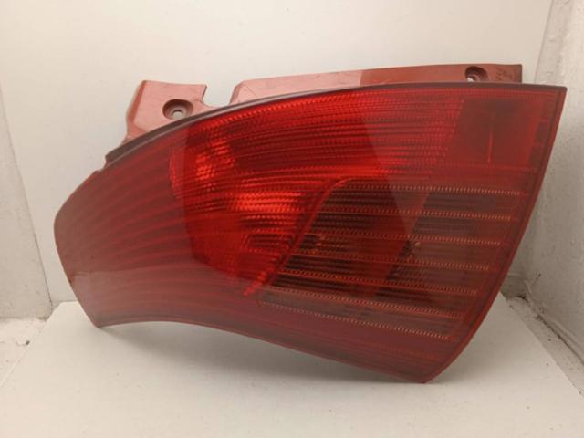 Lampa zespolona tylna lewa 3567062J00 SUZUKI