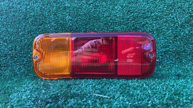 Lampa zespolona zderzaka tylnego lewa 3567081A10 SUZUKI