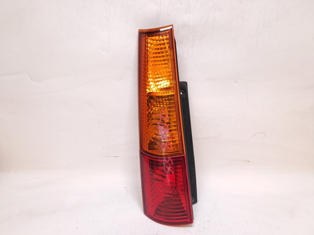 Lampa zespolona tylna lewa 3567086G00000 SUZUKI