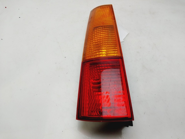 Lampa zespolona tylna lewa 3567086G00000 SUZUKI