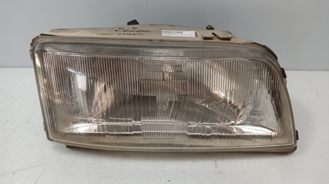 Reflektor prawy 35680748 FIAT