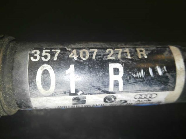 Półoś napędowa przednia lewa 357407271R VAG