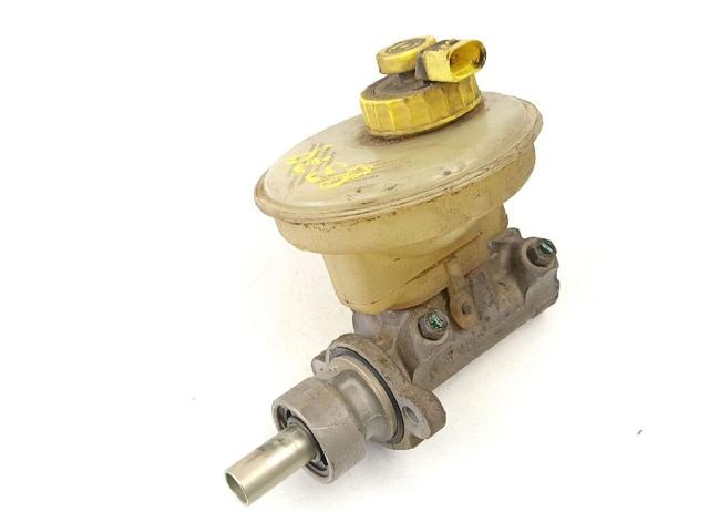 Główny cylinder hamulców 357611019B VAG