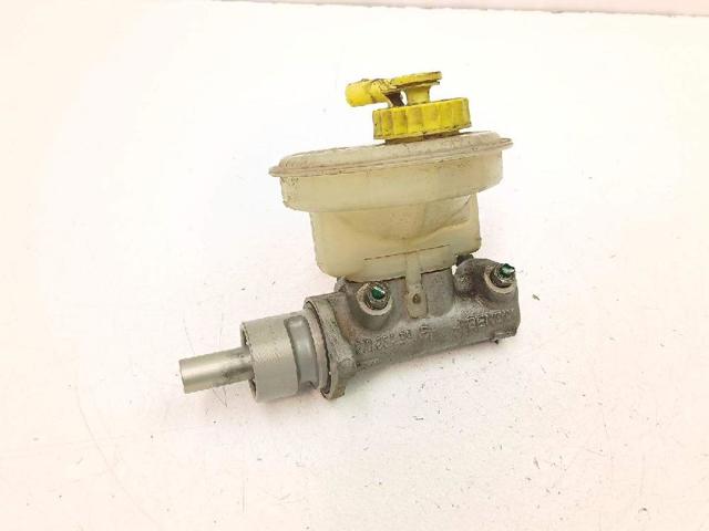 Główny cylinder hamulców 357611019B VAG