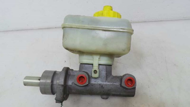 Główny cylinder hamulców 357611019B VAG