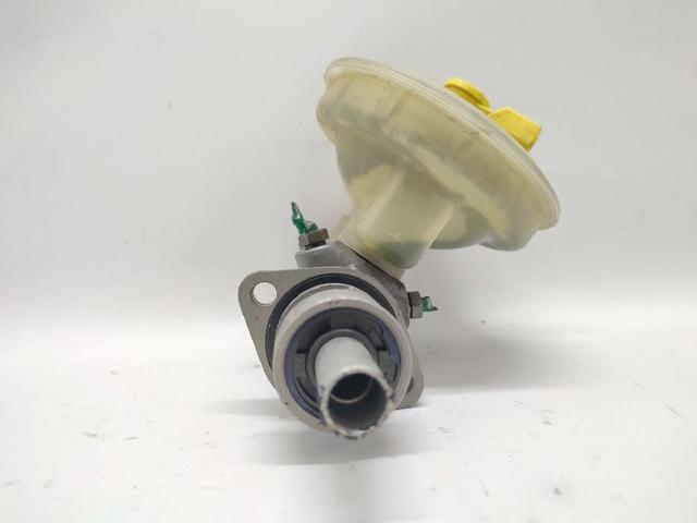 Główny cylinder hamulców 357611019B VAG