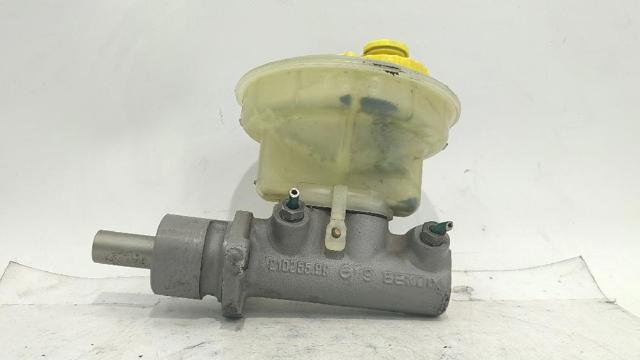 Główny cylinder hamulców 357611019B VAG