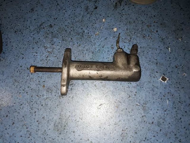 Cylinder roboczy sprzęgła 357721261 VAG