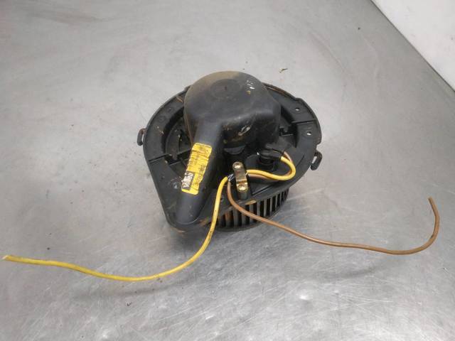 Silniczek wentylatora nagrzewnicy (ogrzewacza wnętrza) 357820021 VAG