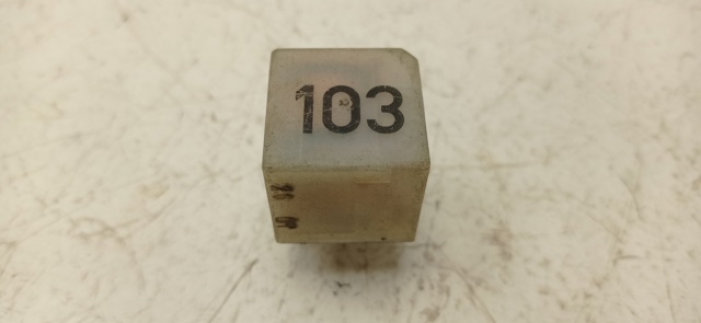 Przekaźnik świec żarowych 357911253 VAG