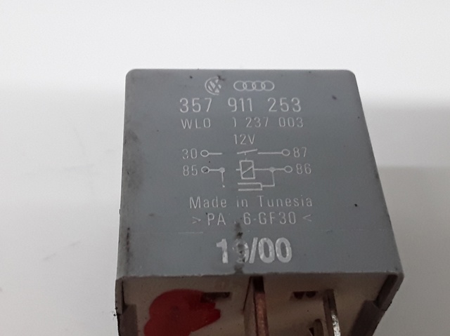 Przekaźnik świec żarowych 357911253 VAG