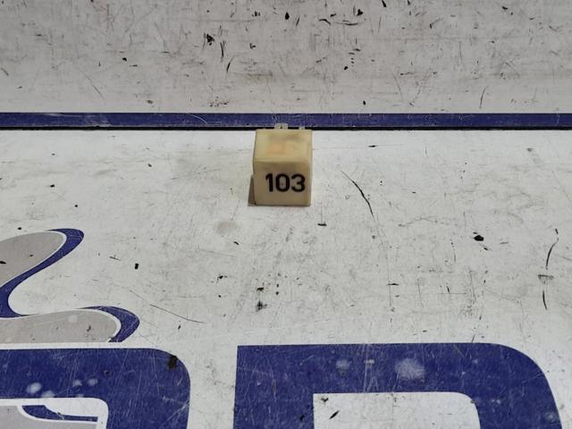 Przekaźnik świec żarowych 357911253 VAG