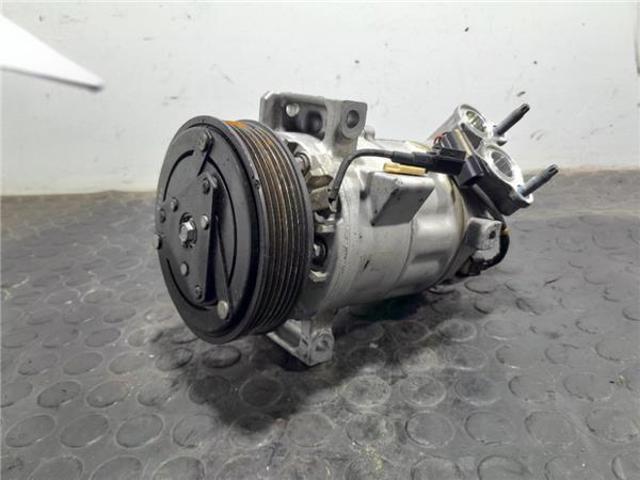 Sprężarka klimatyzacji 36010449 VOLVO