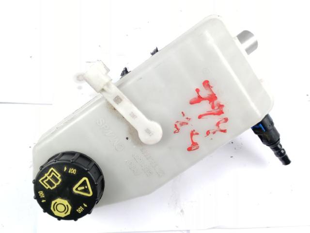 Główny cylinder hamulców Volvo XC40 536