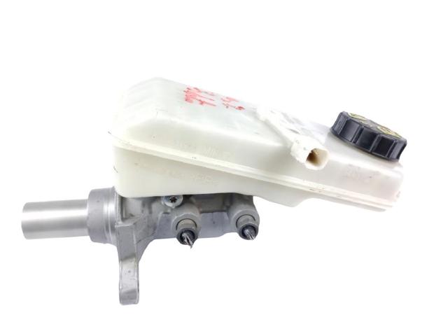 Główny cylinder hamulców Volvo XC40 536