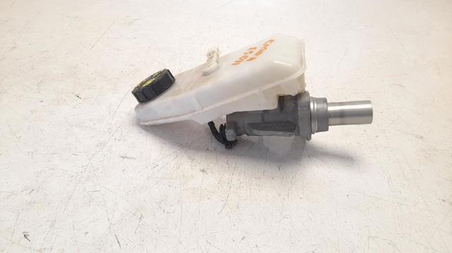 Główny cylinder hamulców Volvo XC40 536