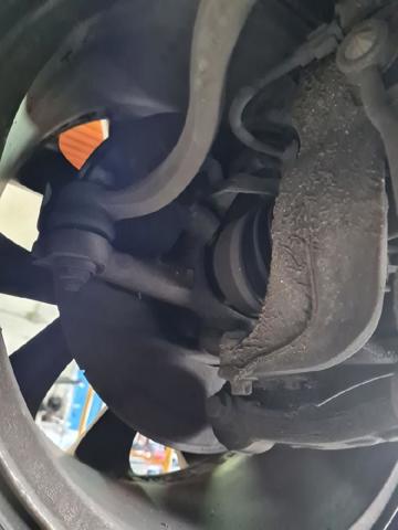 Czop (zwrotnica) przedni lewy 364697 PEUGEOT