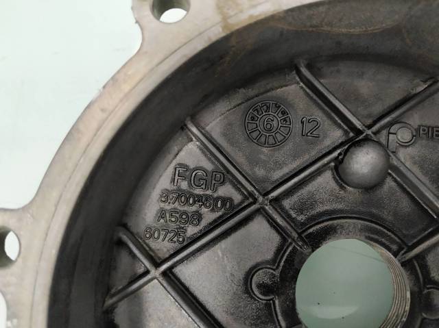 Pompa oleju 37004600 OPEL